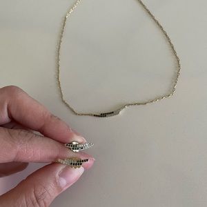 Necklace and earrings set